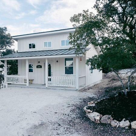 Hummingbird Haus - Hill Country Views On 20 Acres With Firepit Villa Spring Branch Екстериор снимка