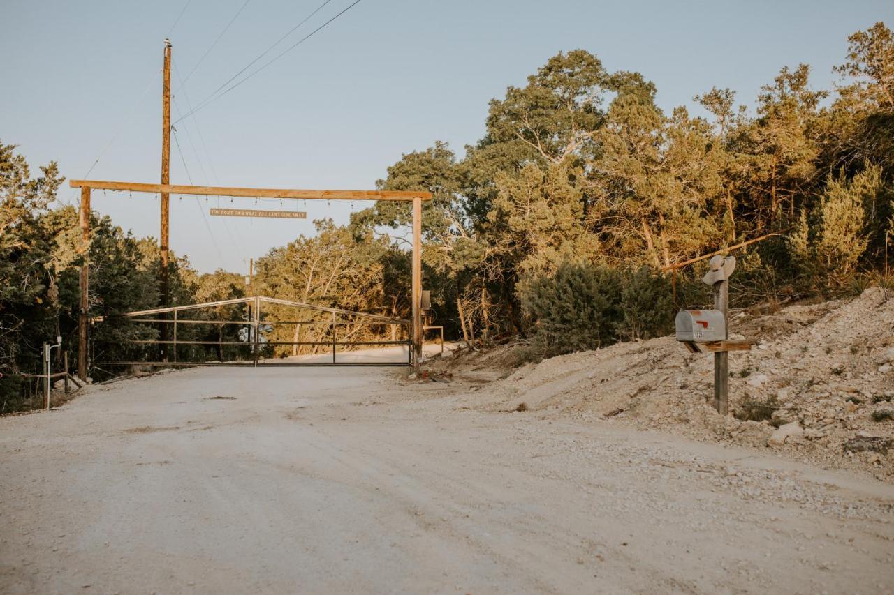 Hummingbird Haus - Hill Country Views On 20 Acres With Firepit Villa Spring Branch Екстериор снимка