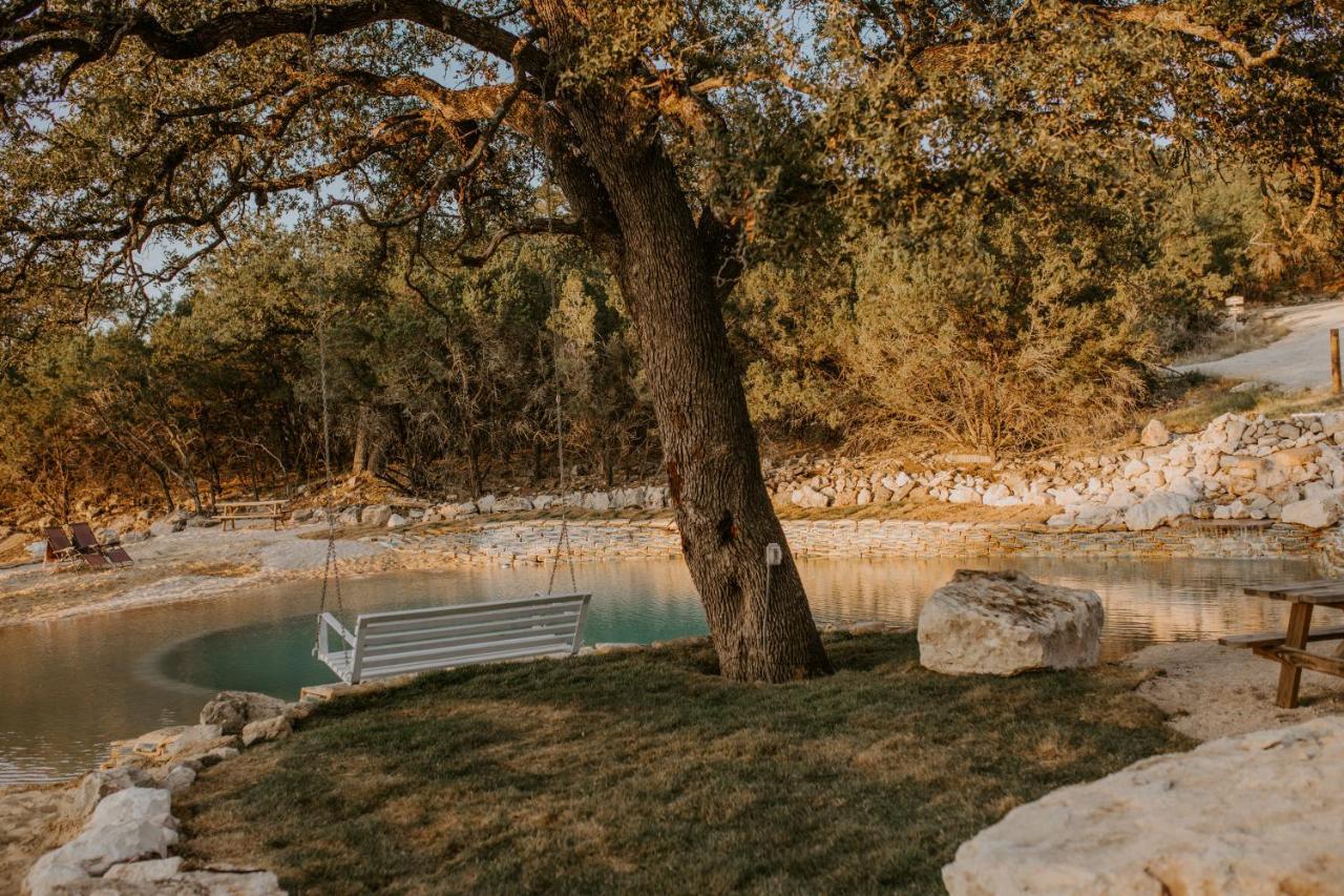 Hummingbird Haus - Hill Country Views On 20 Acres With Firepit Villa Spring Branch Екстериор снимка