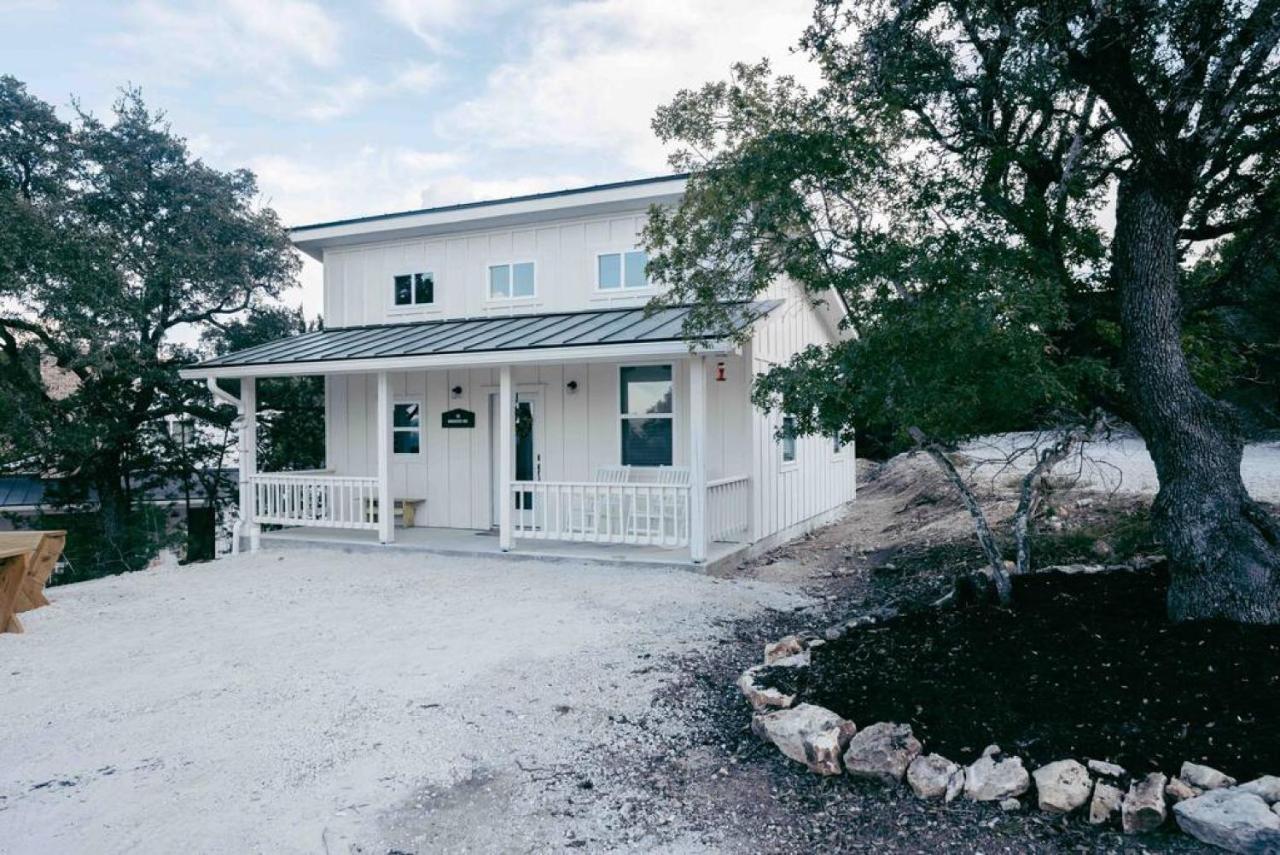 Hummingbird Haus - Hill Country Views On 20 Acres With Firepit Villa Spring Branch Екстериор снимка