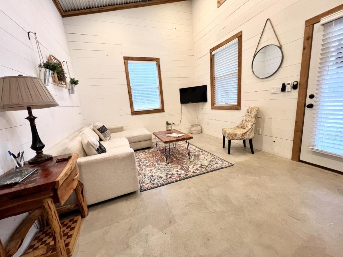 Hummingbird Haus - Hill Country Views On 20 Acres With Firepit Villa Spring Branch Екстериор снимка