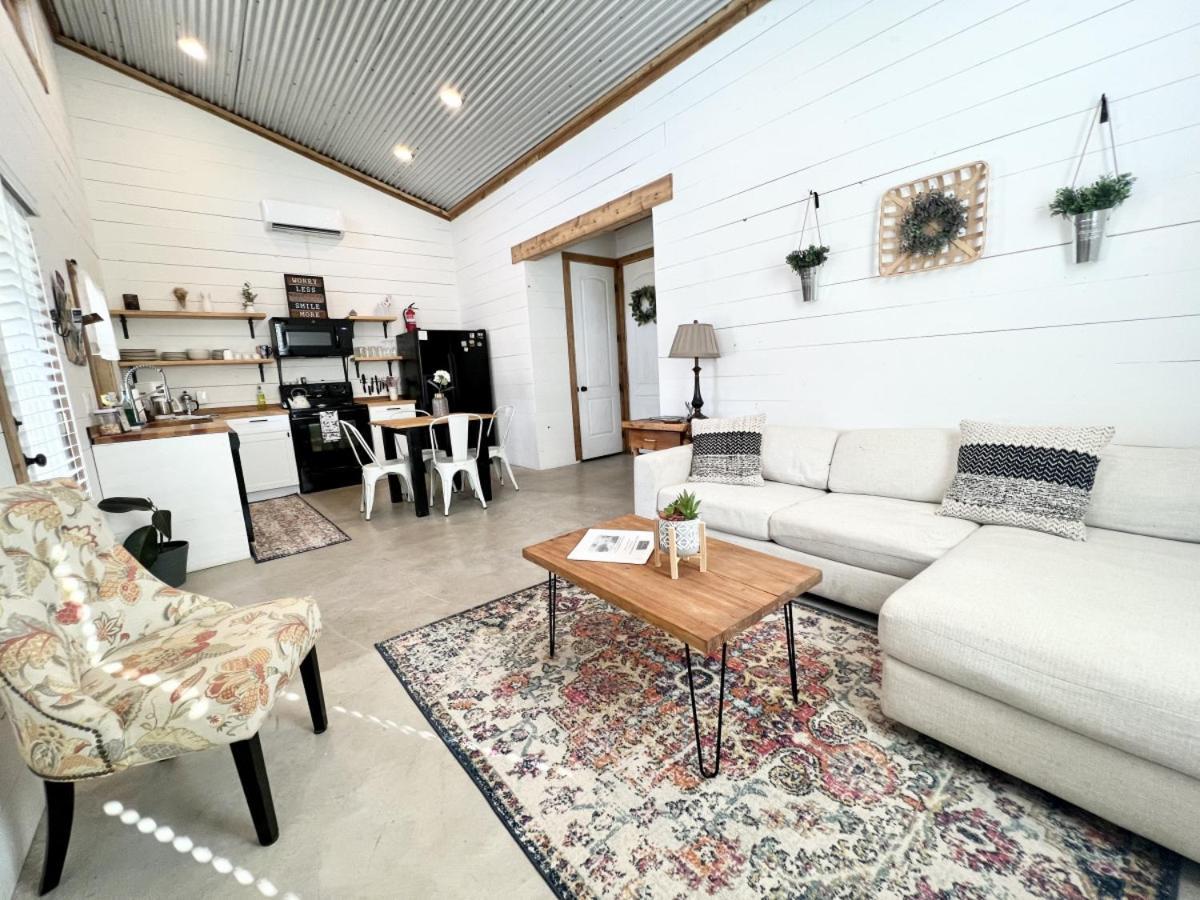 Hummingbird Haus - Hill Country Views On 20 Acres With Firepit Villa Spring Branch Екстериор снимка