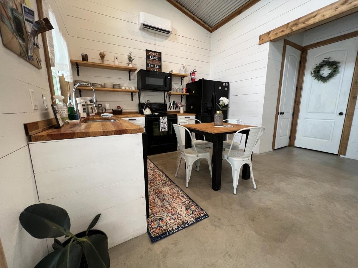 Hummingbird Haus - Hill Country Views On 20 Acres With Firepit Villa Spring Branch Екстериор снимка