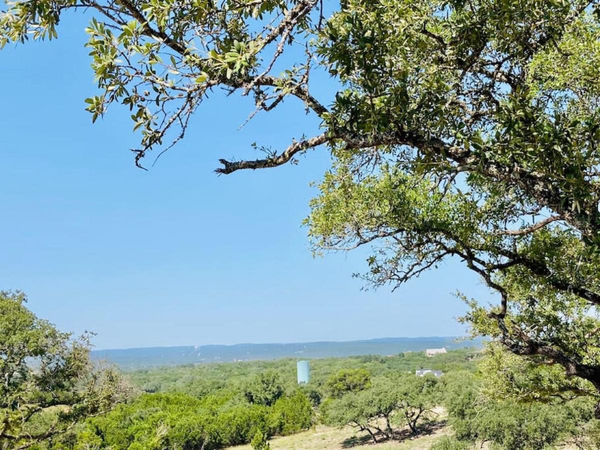 Hummingbird Haus - Hill Country Views On 20 Acres With Firepit Villa Spring Branch Екстериор снимка