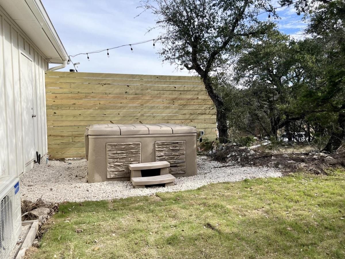 Hummingbird Haus - Hill Country Views On 20 Acres With Firepit Villa Spring Branch Екстериор снимка